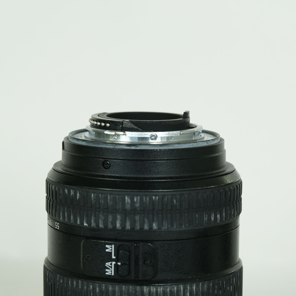 Nikon AF-S DX Zoom-Nikkor 17-55mm f/2.8G IF-ED