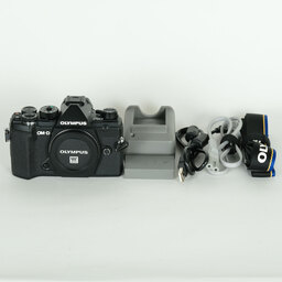 OLYMPUS OM-D E-M5 Mark III
