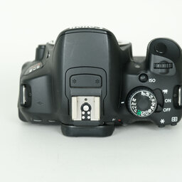 Canon EOS Kiss X6i　ボディ