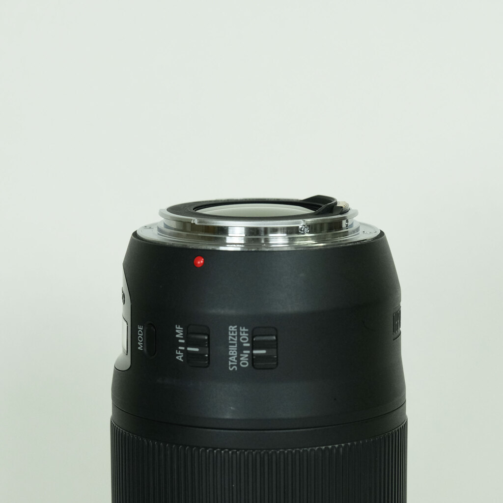 Canon EF70-300mm F4-5.6 IS II USM Canon EF70-300mm F4-5.6 IS II USM