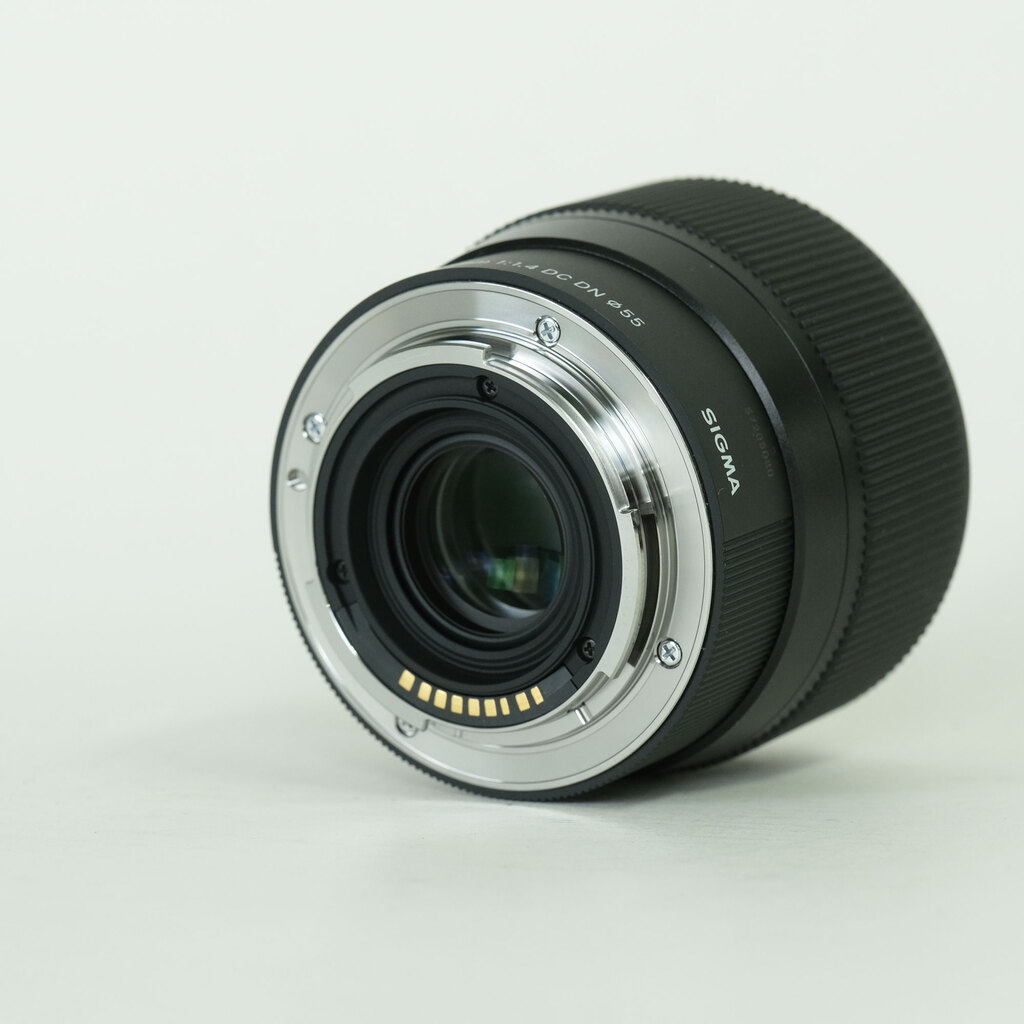 SIGMA 56mm F1.4 DC DN｜Contemporary [キヤノンM用]