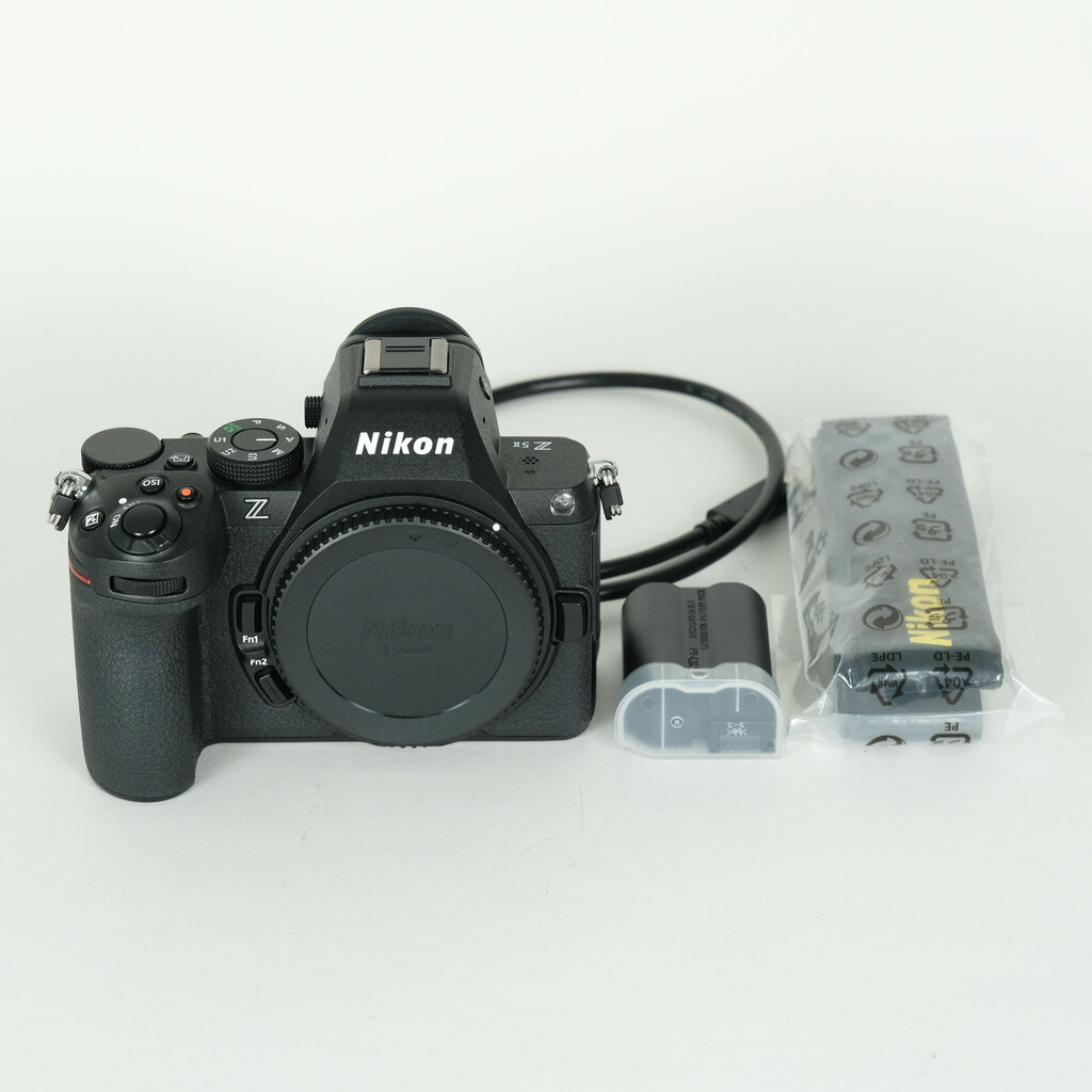 Nikon Z5IIの出品 | ONE SCENE（ワンシーン）