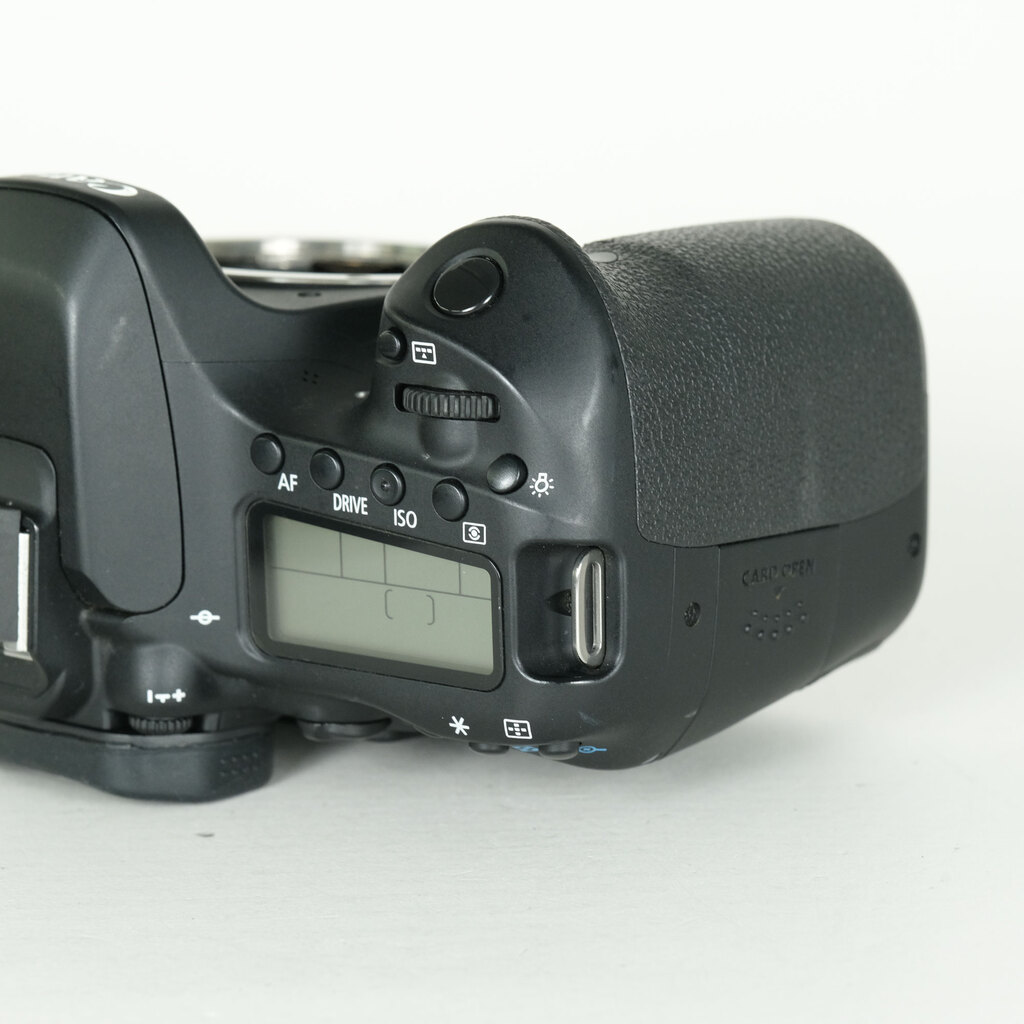 Canon EOS 80Dの出品 | ONE SCENE（ワンシーン）