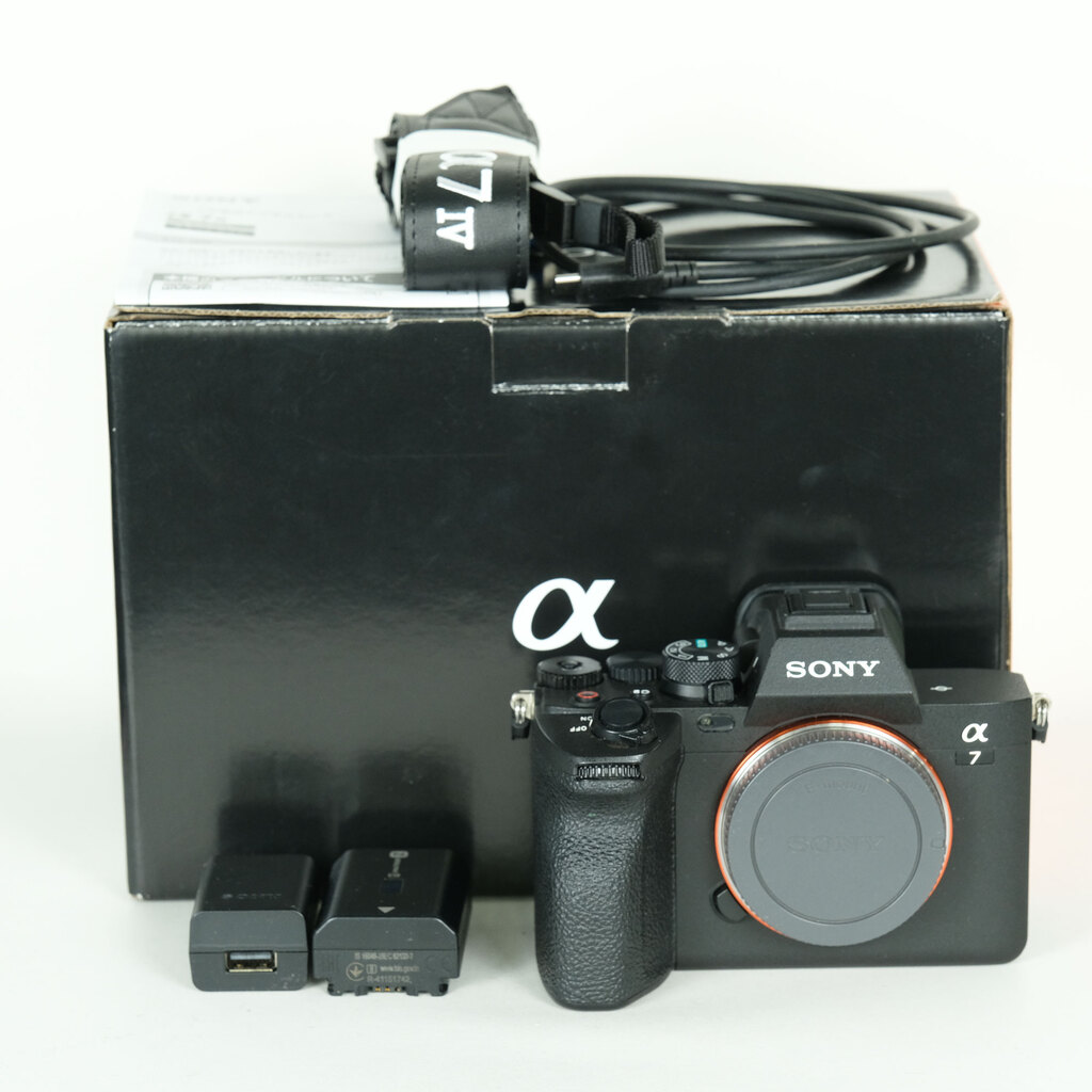 SONY α7 IV（ILCE-7M4）の出品 | ONE SCENE（ワンシーン）