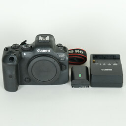 Canon EOS R6 Canon EOS R6