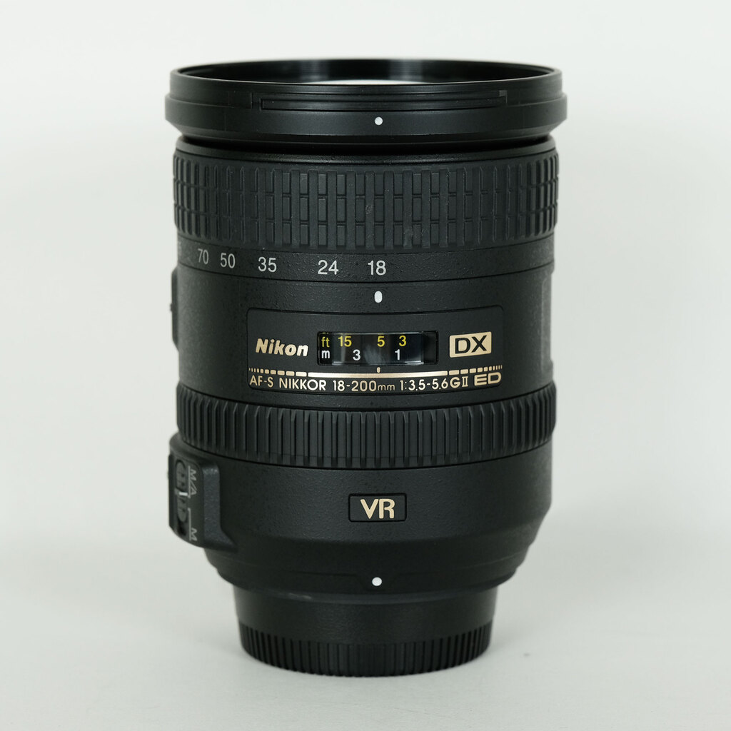 Nikon AF-S DX NIKKOR 18-200mm F3.5-5.6G ED VR II