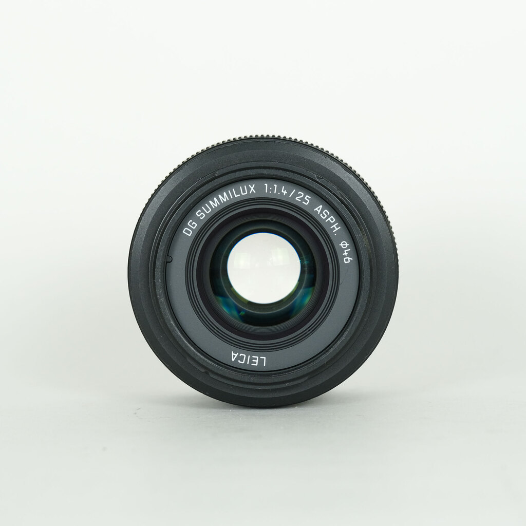 Panasonic LEICA DG SUMMILUX 25mm/F1.4 II ASPH. Panasonic LEICA DG SUMMILUX 25mm/F1.4 II ASPH.