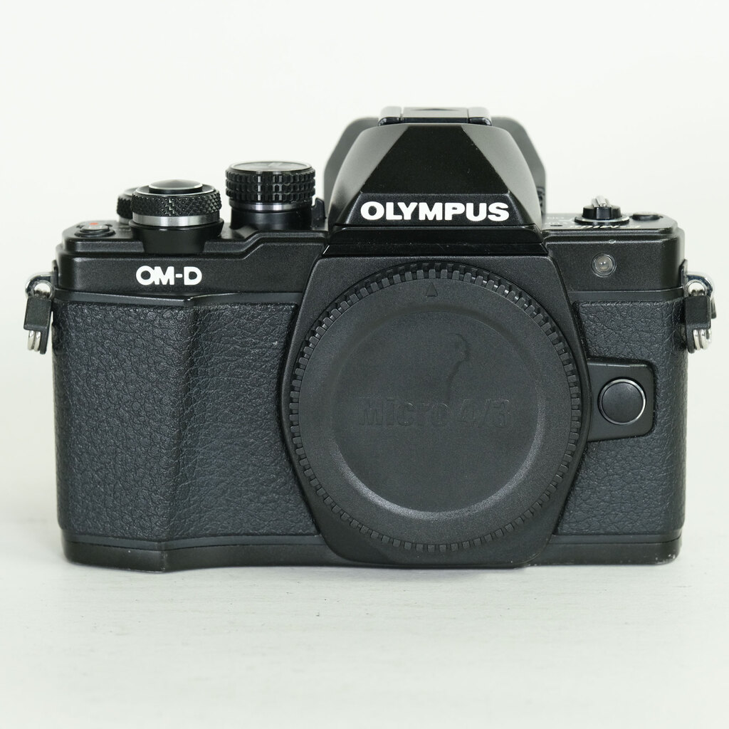 OLYMPUS OM-D E-M10 Mark II