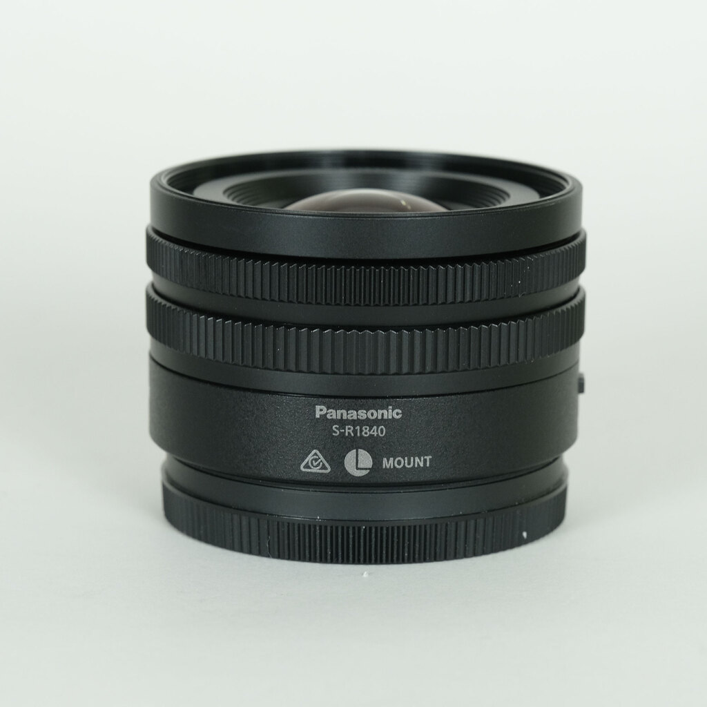 Panasonic LUMIX S 18-40mm F4.5-6.3 Panasonic LUMIX S 18-40mm F4.5-6.3