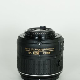Nikon AF-S DX NIKKOR 18-55mm f3.5-5.6G VR II