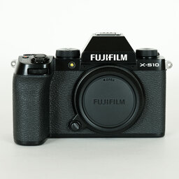 FUJIFILM X-S10