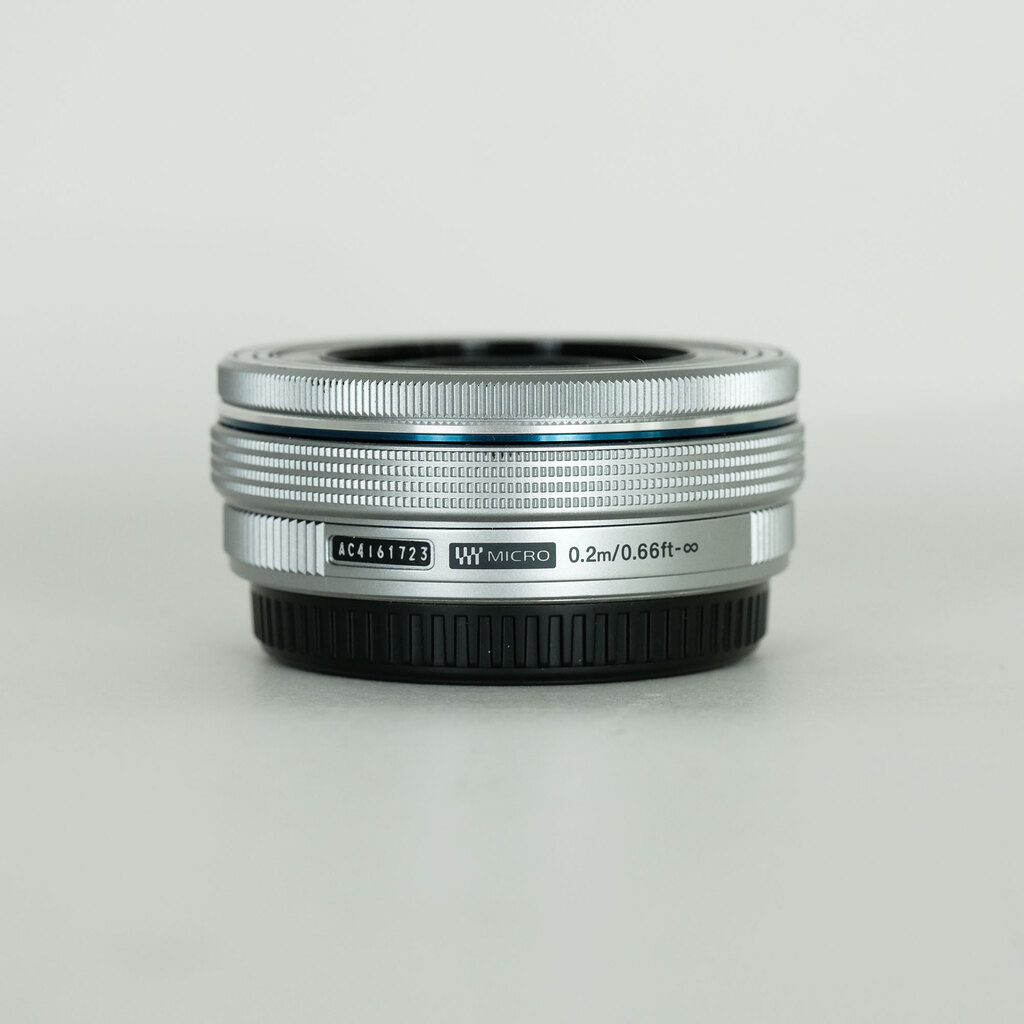 OLYMPUS M.ZUIKO DIGITAL ED 14-42mm F3.5-5.6 EZ シルバー