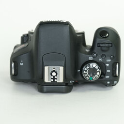 Canon EOS Kiss X9i