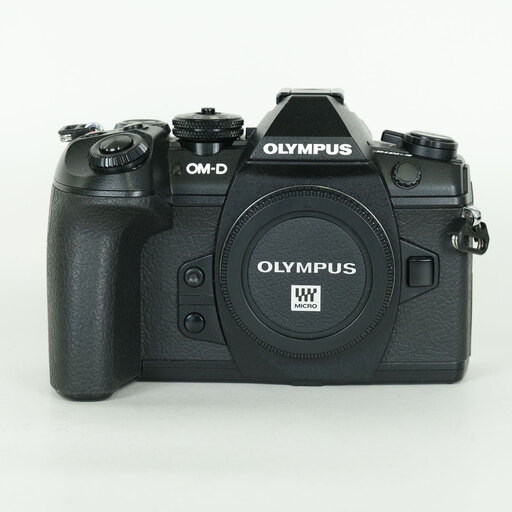 OLYMPUS OM-D E-M1 Mark II