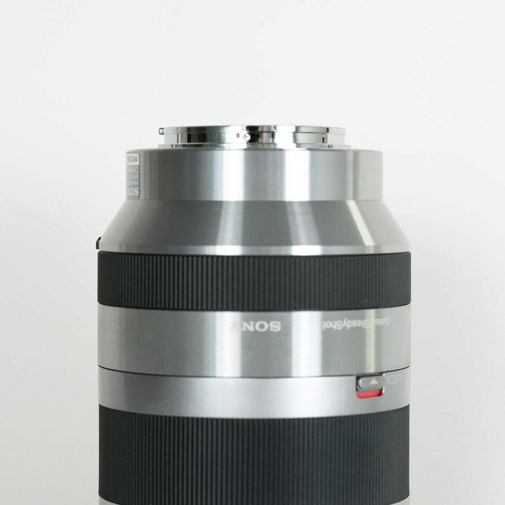 SONY E18-200mm F3.5-6.3 OSS SEL18200