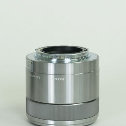 SONY E 30mm F3.5 Macro SEL30M35