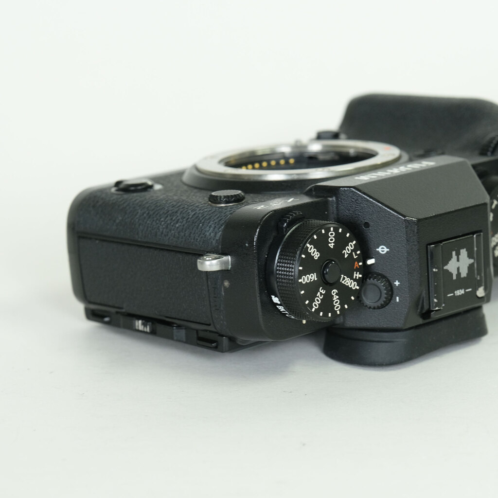 FUJIFILM X-T2