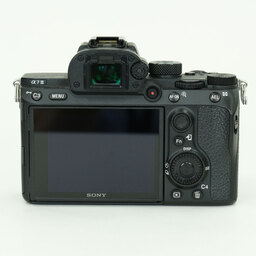 SONY α7 III(ILCE-7M3) SONY α7 III(ILCE-7M3)