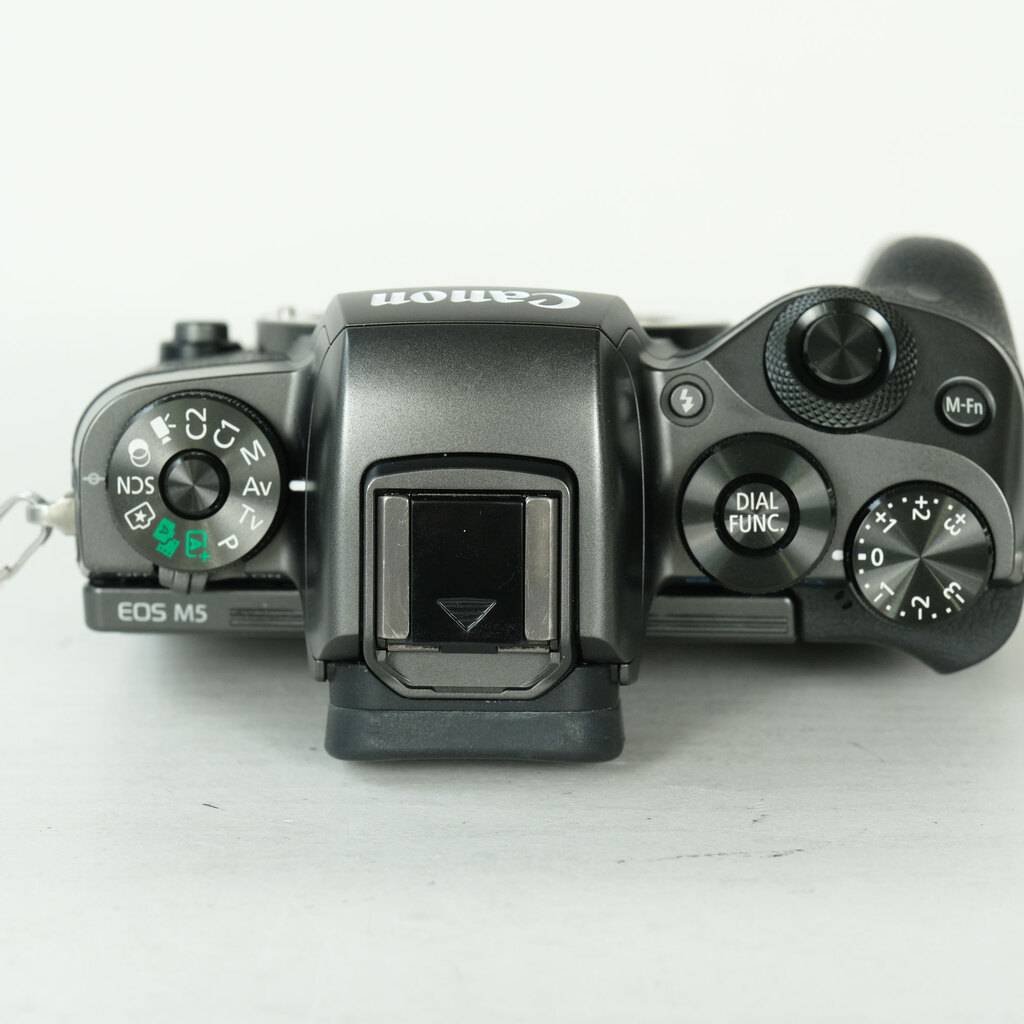 Canon EOS M5の出品 | ONE SCENE（ワンシーン）