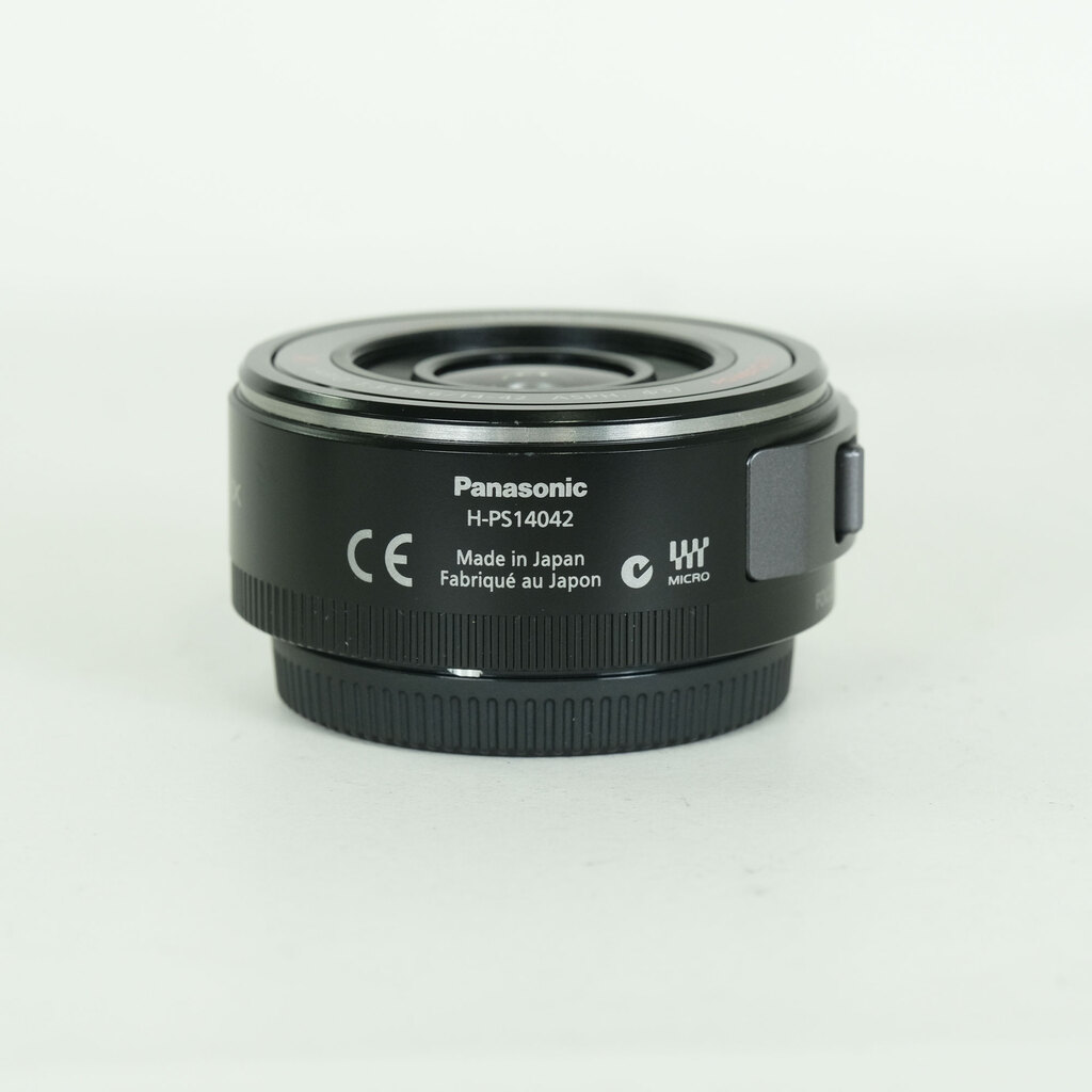 Panasonic LUMIX G X VARIO PZ 14-42mm / F3.5-5.6 ASPH. / POWER O.I.S. Panasonic LUMIX G X VARIO PZ 14-42mm / F3.5-5.6 ASPH. / POWER O.I.S.