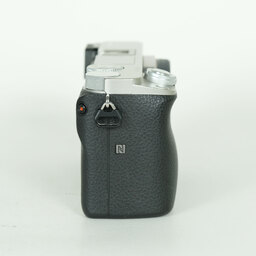 SONY α6000(ILCE-6000) SONY α6000(ILCE-6000)
