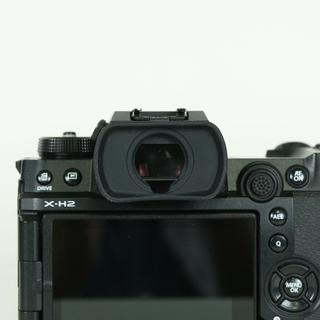 FUJIFILM X-H2 FUJIFILM X-H2