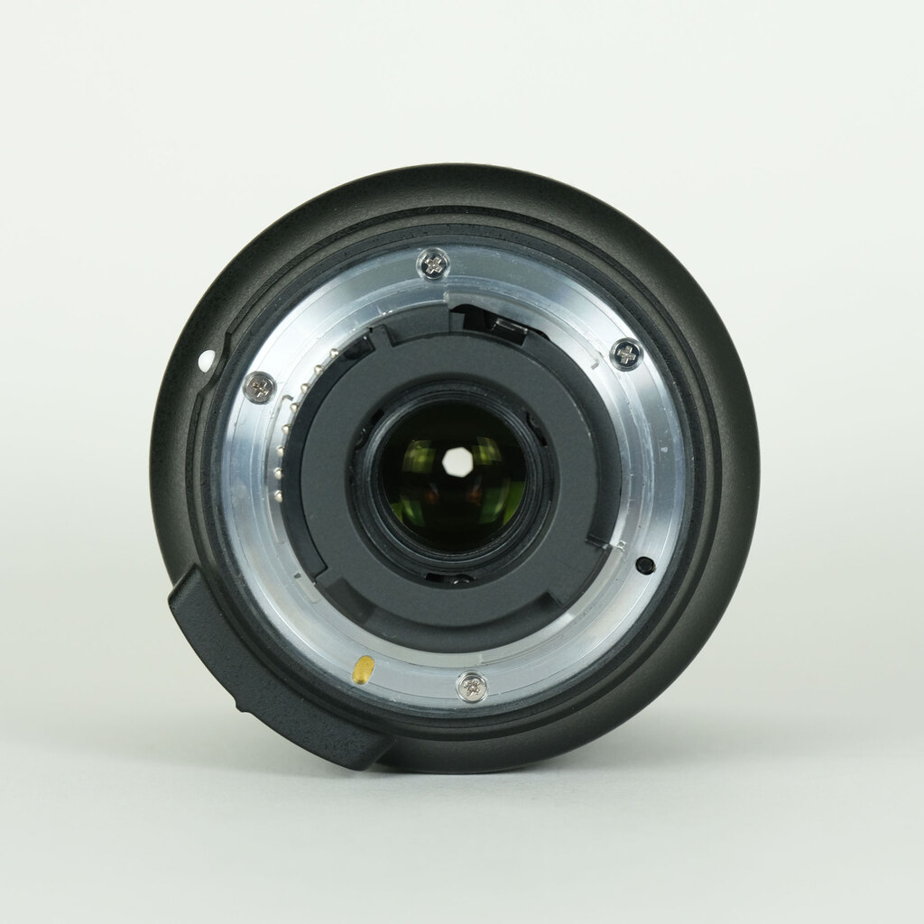 Nikon AF-S DX NIKKOR 18-300mm f/3.5-6.3G ED VR