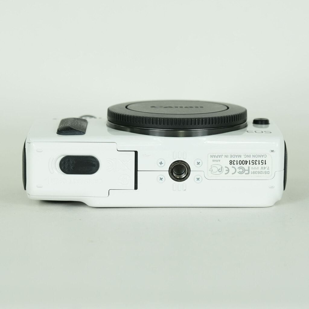 Canon EOS M ボディ ホワイト