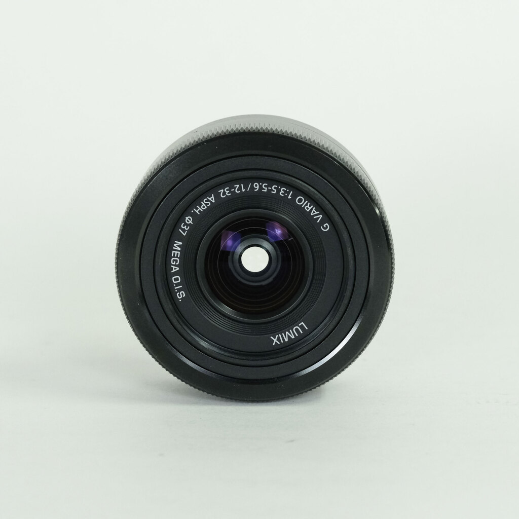 Panasonic LUMIX G VARIO 12-32mm / F3.5-5.6 ASPH. / MEGA O.I.S.