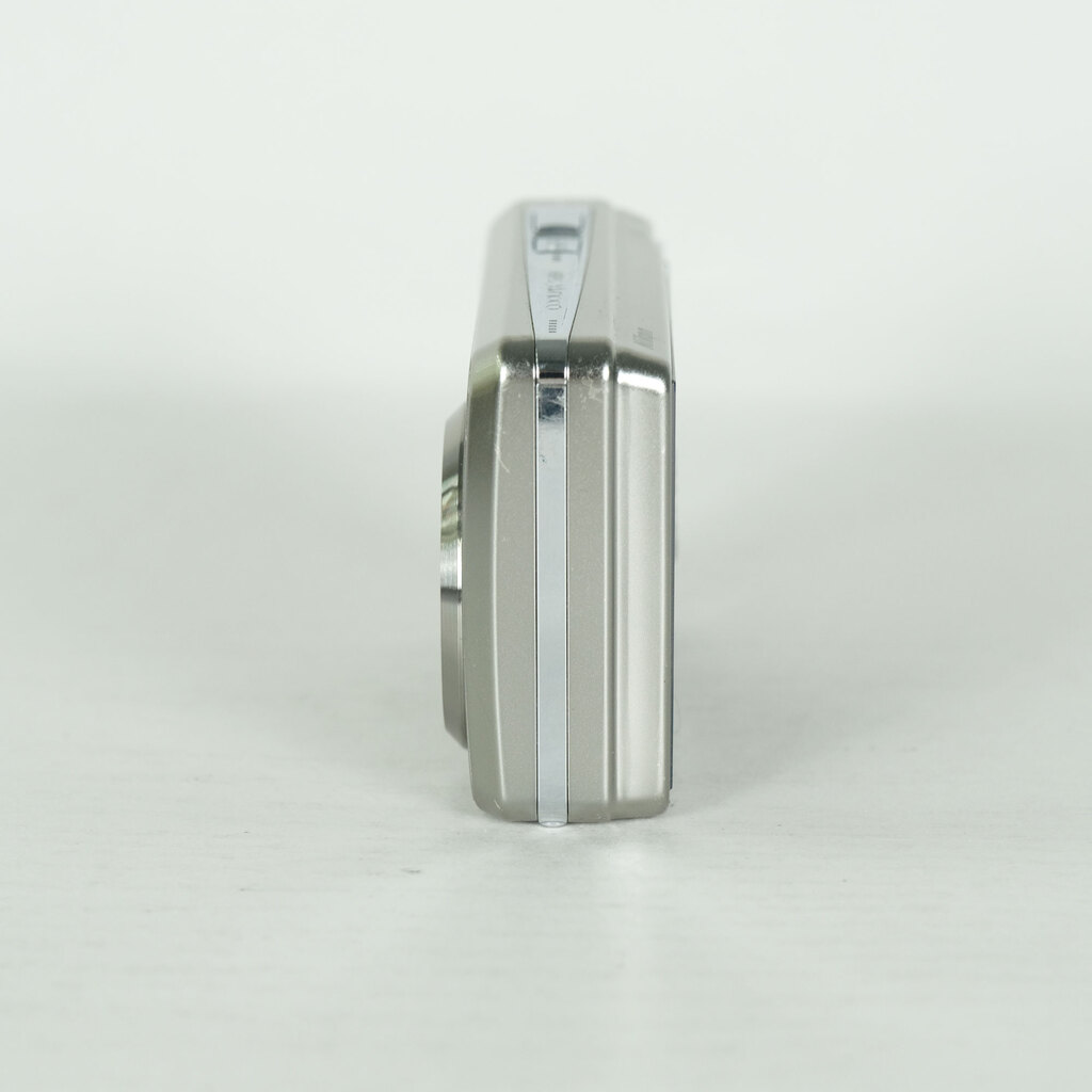 Nikon COOLPIX S600 チタンシルバーの出品 | ONE SCENE（ワンシーン）