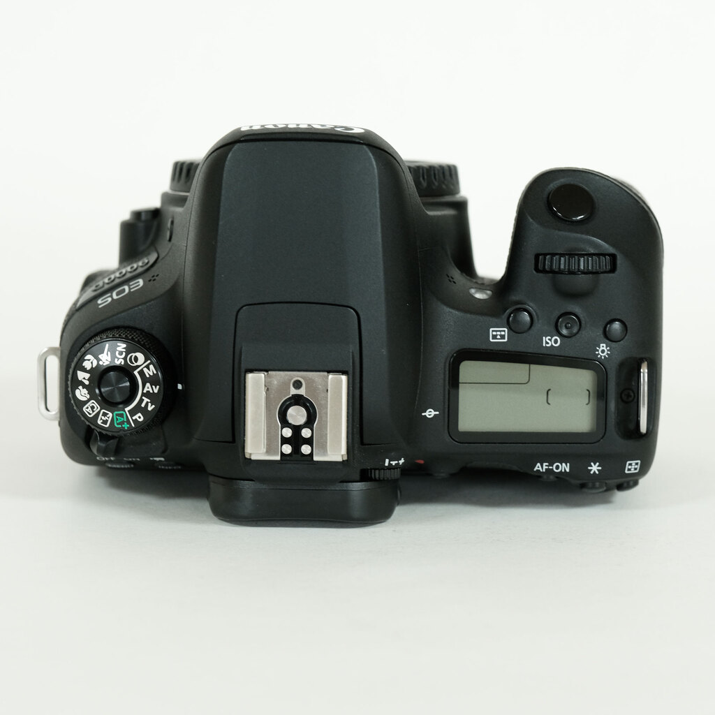 ドラ(出品者様もプロフ確認してください)  Canon EOS 9000D Canon EOS 9000Dの出品 | ONE SCENE（ワンシーン）