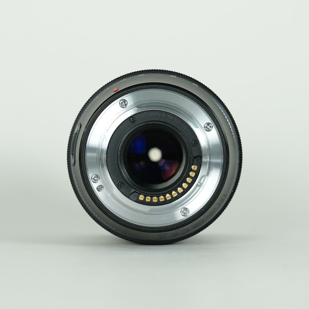 OLYMPUS M.ZUIKO DIGITAL ED 12-40mm F2.8 PROの出品 | ONE SCENE