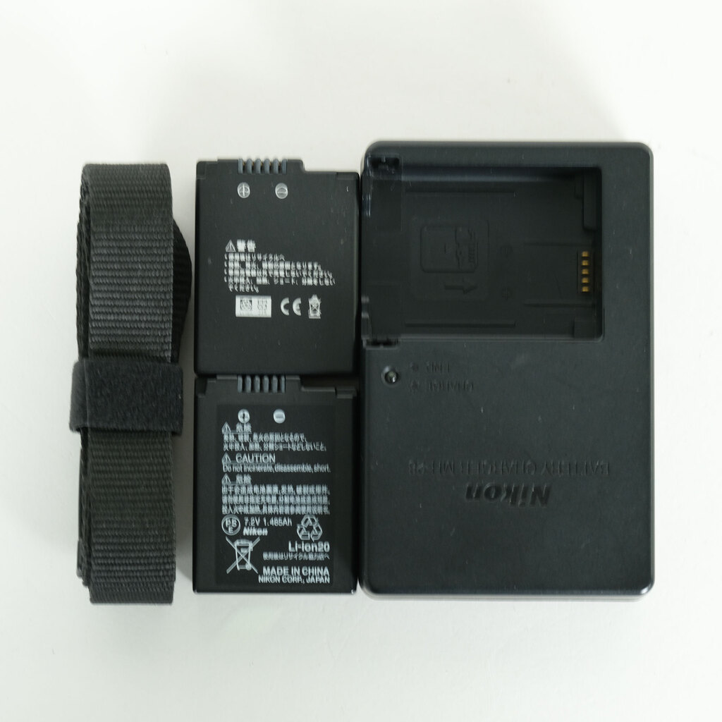 Nikon Nikon1 V2 ボディ ブラック