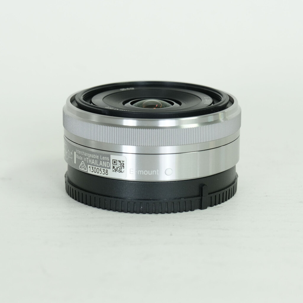 SONY E 16mm F2.8 SEL16F28