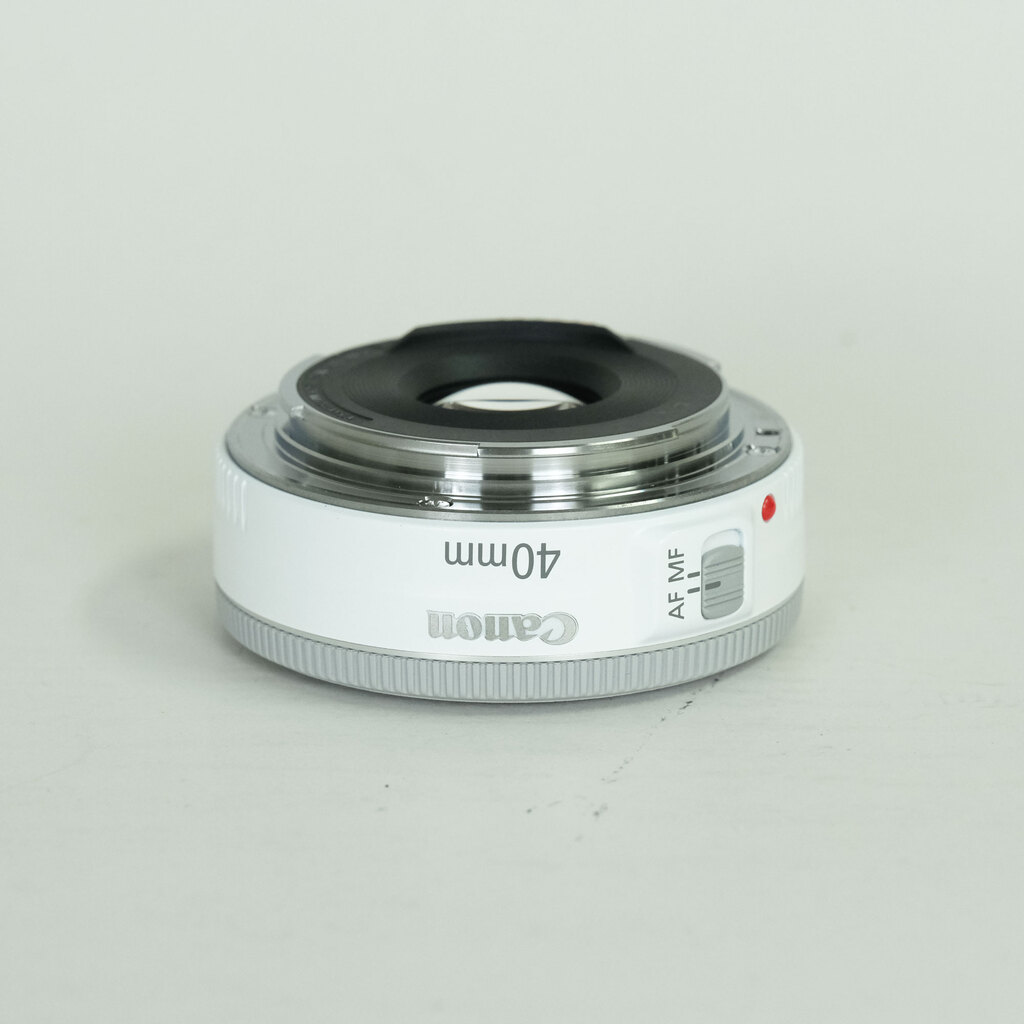 Canon EF40mm F2.8 STM ホワイト
