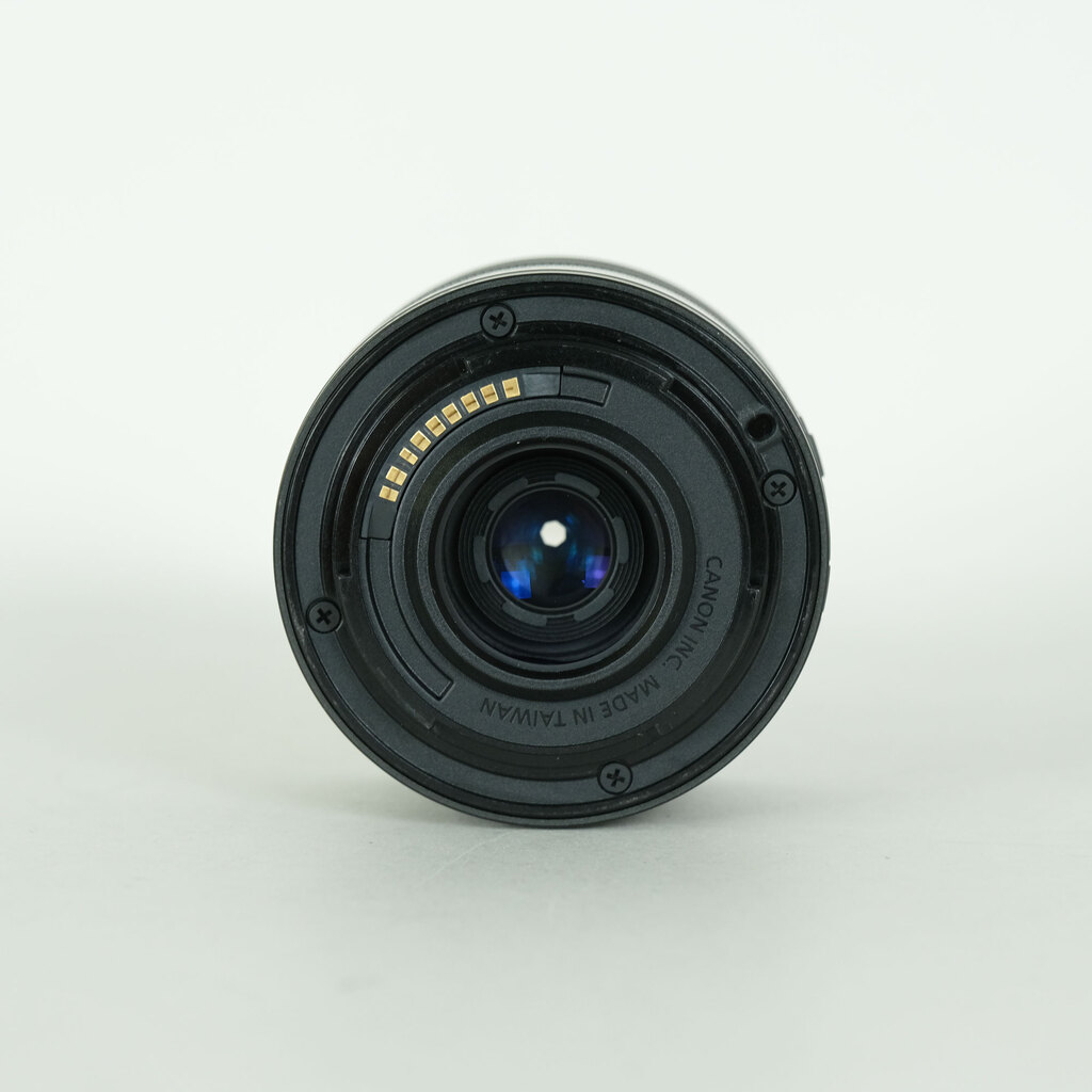 Canon EF-M28mm F3.5 マクロ IS STM