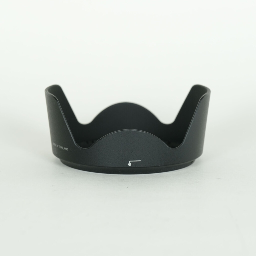 Nikon AF-S DX NIKKOR 18-300mm f/3.5-6.3G ED VR Nikon AF-S DX NIKKOR 18-300mm f/3.5-6.3G ED VR