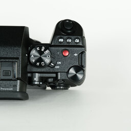 Panasonic LUMIX S5II DC-S5M2