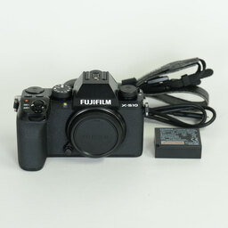 FUJIFILM X-S10