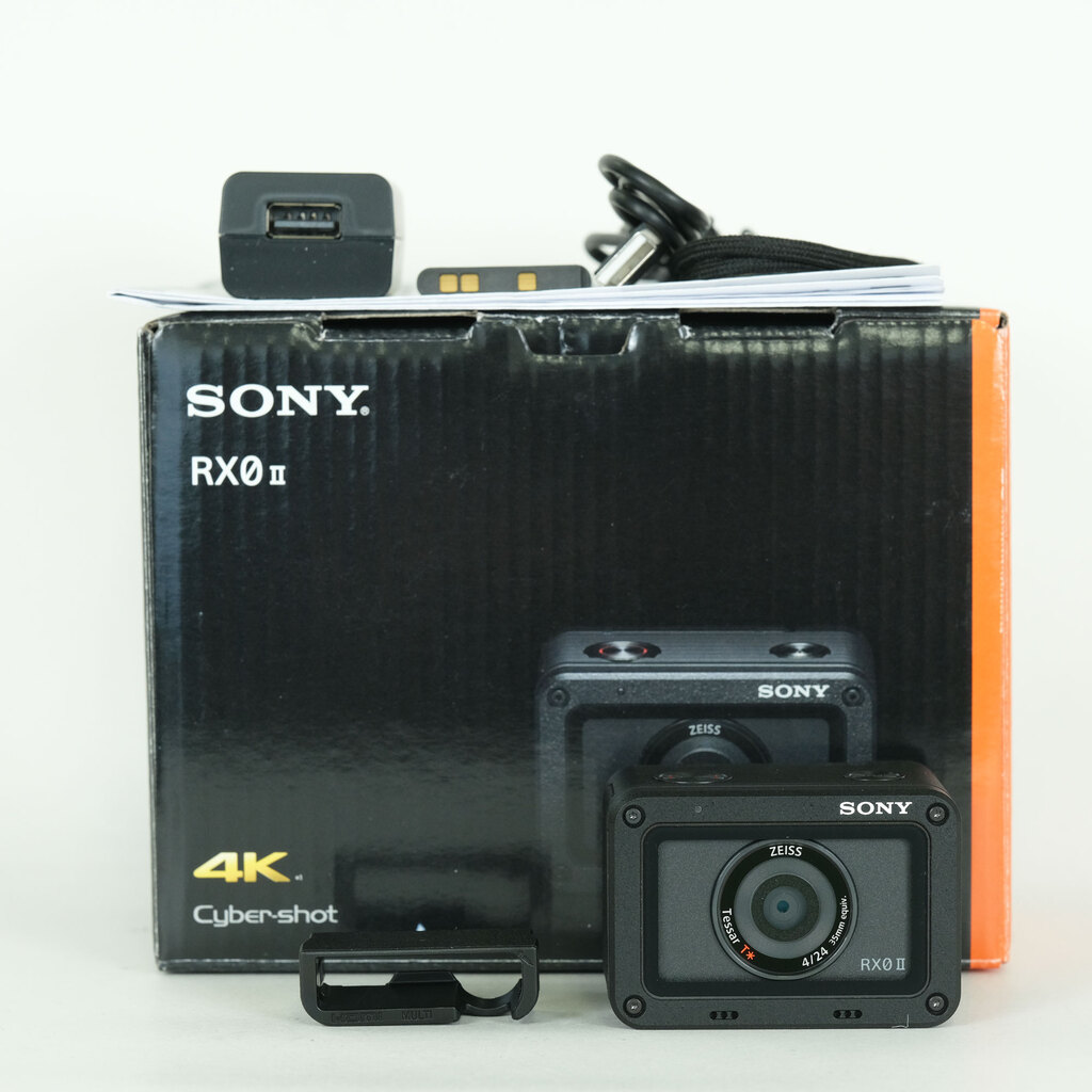 SONY Cyber-shot DSC-RX0M2