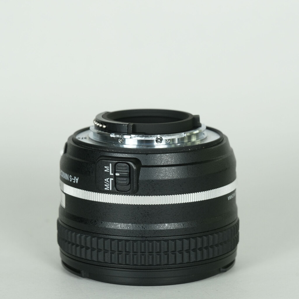 Nikon AF-S NIKKOR 50mm F1.8G（Special Edition）の出品 | ONE SCENE
