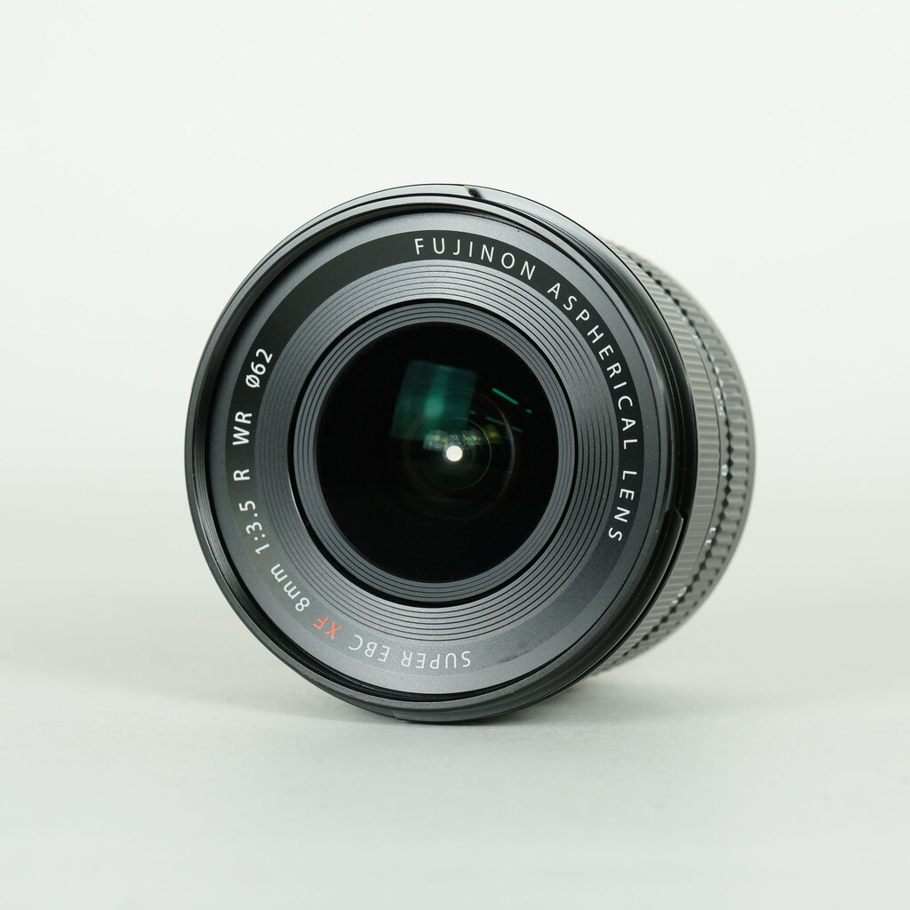 FUJIFUILM XF8mmF3.5R WR