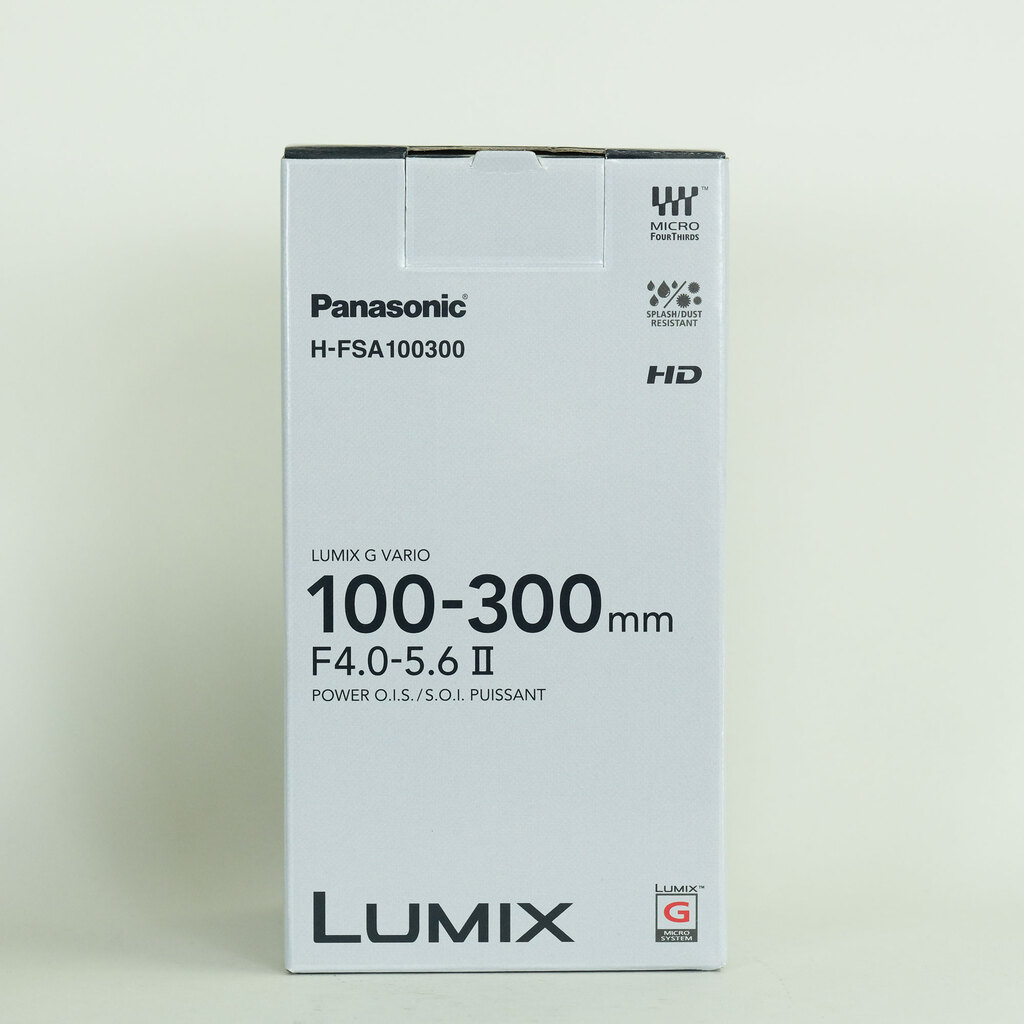 Panasonic LUMIX G VARIO 100-300mm / F4.0-5.6 II / POWER O.I.S. Panasonic LUMIX G VARIO 100-300mm / F4.0-5.6 II / POWER O.I.S.