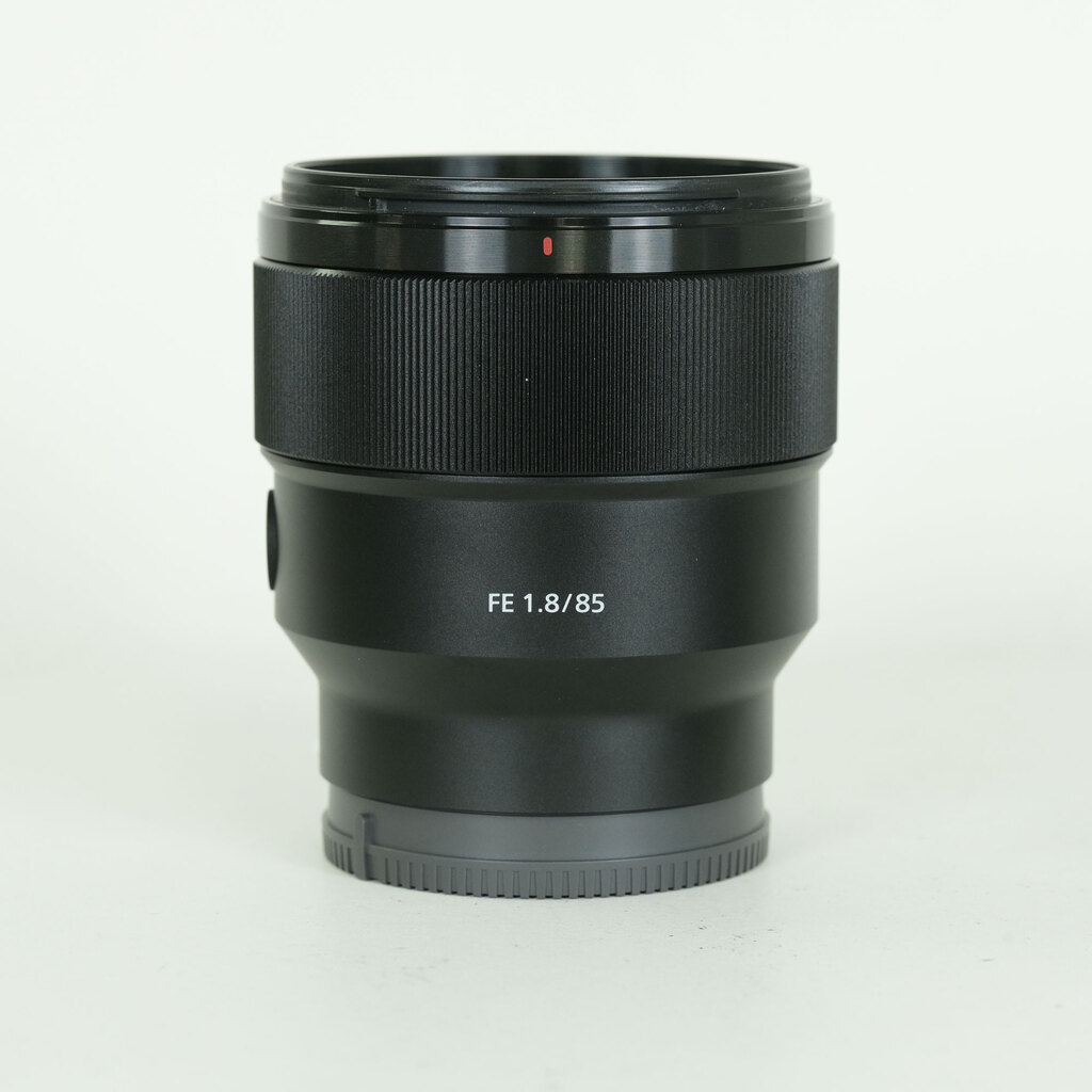 SONY FE 85mm F1.8 SEL85F18 SONY FE 85mm F1.8 SEL85F18