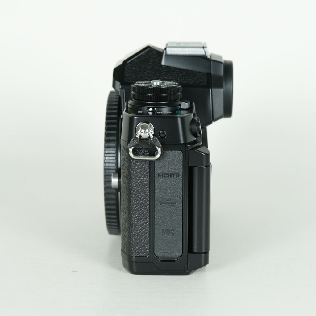 Nikon Z fc [�{�f�B �u���b�N]