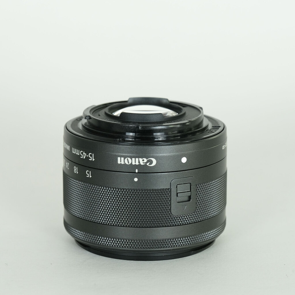 Canon EF-M15-45mm F3.5-6.3 IS STM