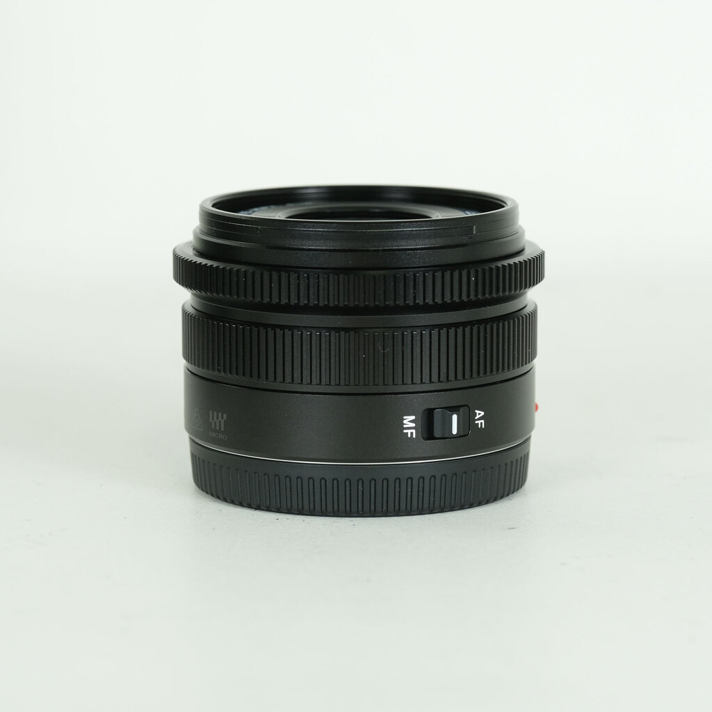 Panasonic LEICA DG SUMMILUX 15mm F1.7 ASPH. Panasonic LEICA DG SUMMILUX 15mm F1.7 ASPH.