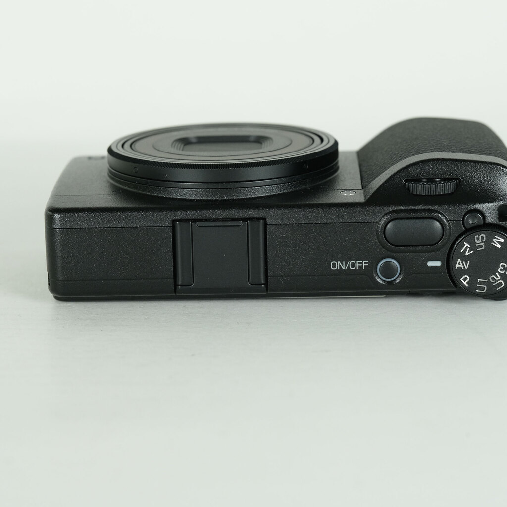 RICOH GR IVの出品 | ONE SCENE（ワンシーン）