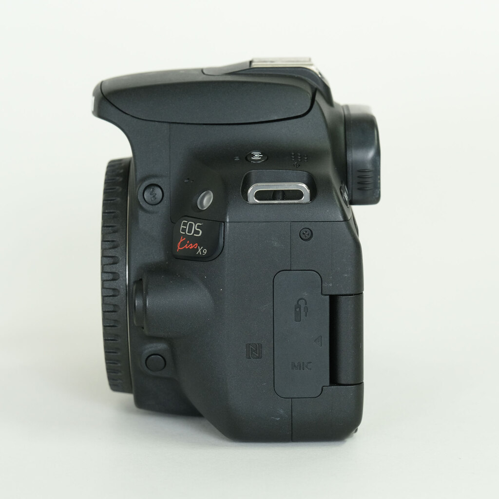 Canon EOS Kiss X9 Canon EOS Kiss X9