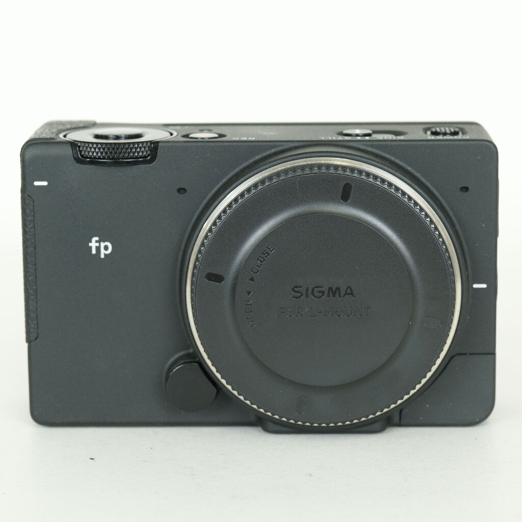 SIGMA fp [�{�f�B]